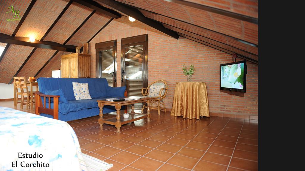 Apartamentos Rurales Monfraguee Torrejón el Rubio Екстериор снимка