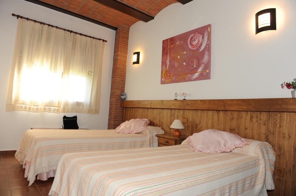 Apartamentos Rurales Monfraguee Torrejón el Rubio Екстериор снимка