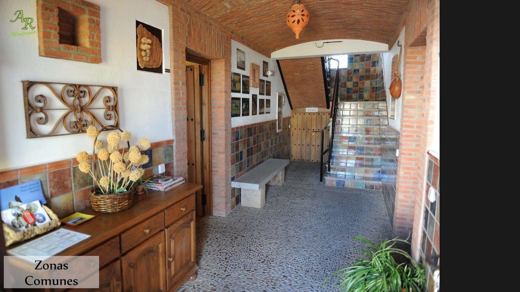 Apartamentos Rurales Monfraguee Torrejón el Rubio Екстериор снимка
