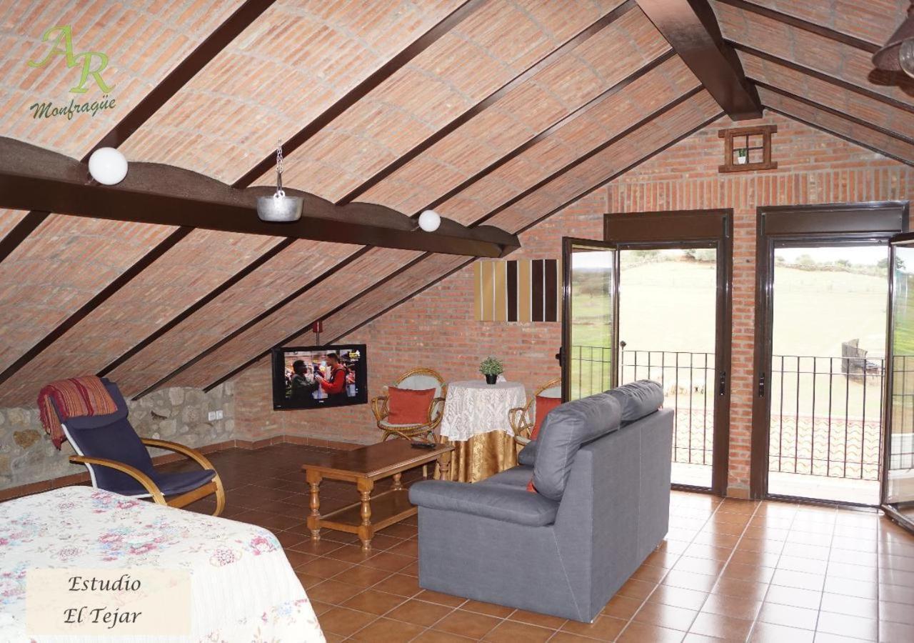 Apartamentos Rurales Monfraguee Torrejón el Rubio Екстериор снимка