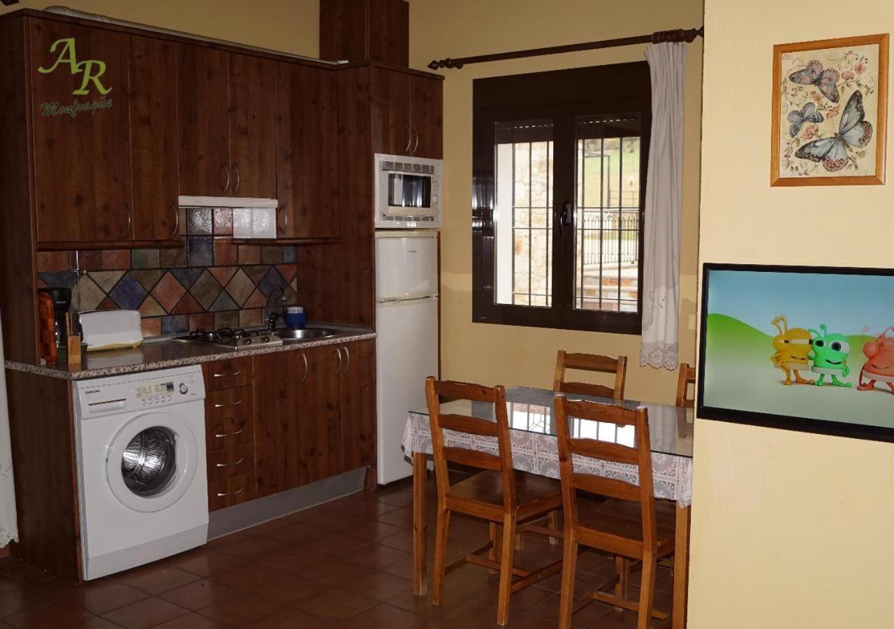 Apartamentos Rurales Monfraguee Torrejón el Rubio Екстериор снимка