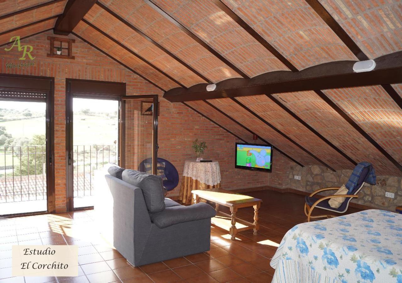 Apartamentos Rurales Monfraguee Torrejón el Rubio Екстериор снимка